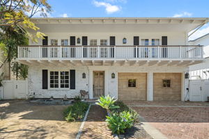 657 S Burlingame Avenue-6
