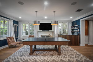 657 S Burlingame Avenue-10