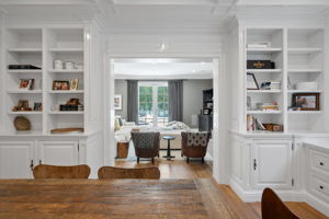 657 S Burlingame Avenue-27