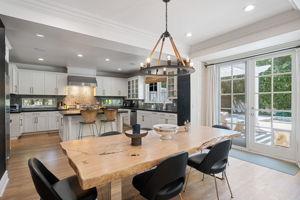 657 S Burlingame Avenue-35
