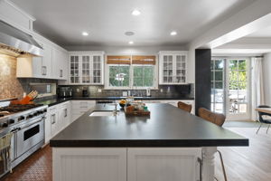 657 S Burlingame Avenue-41