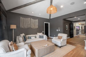 657 S Burlingame Avenue-55
