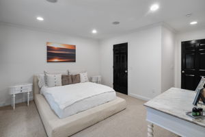 657 S Burlingame Avenue-60