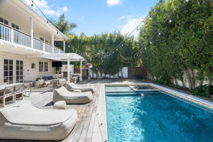 657 S Burlingame Avenue-78