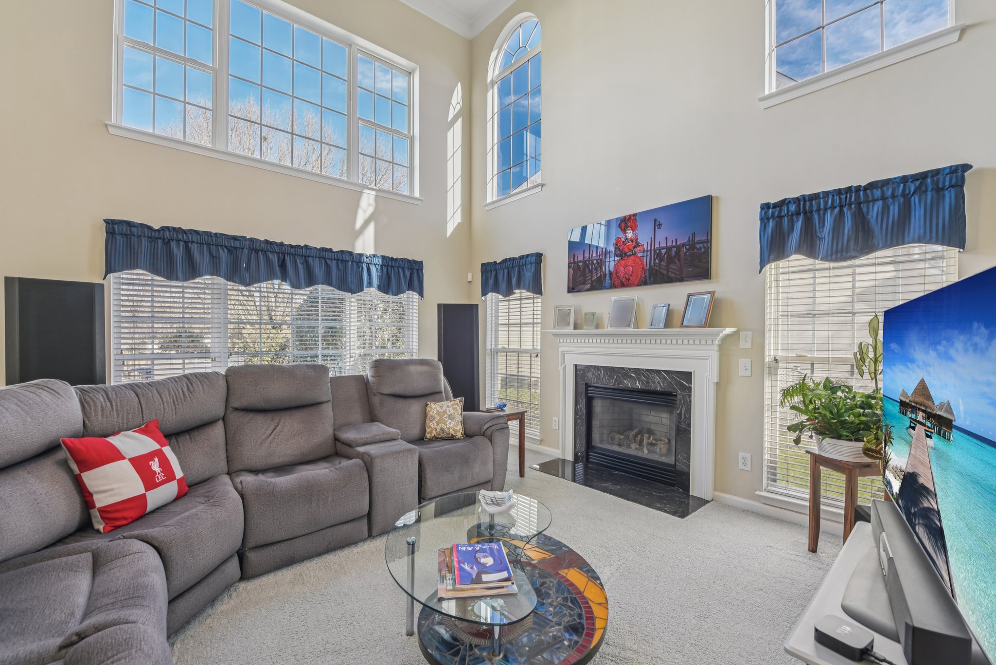 Derby Ln NW-S3012-005.jpg