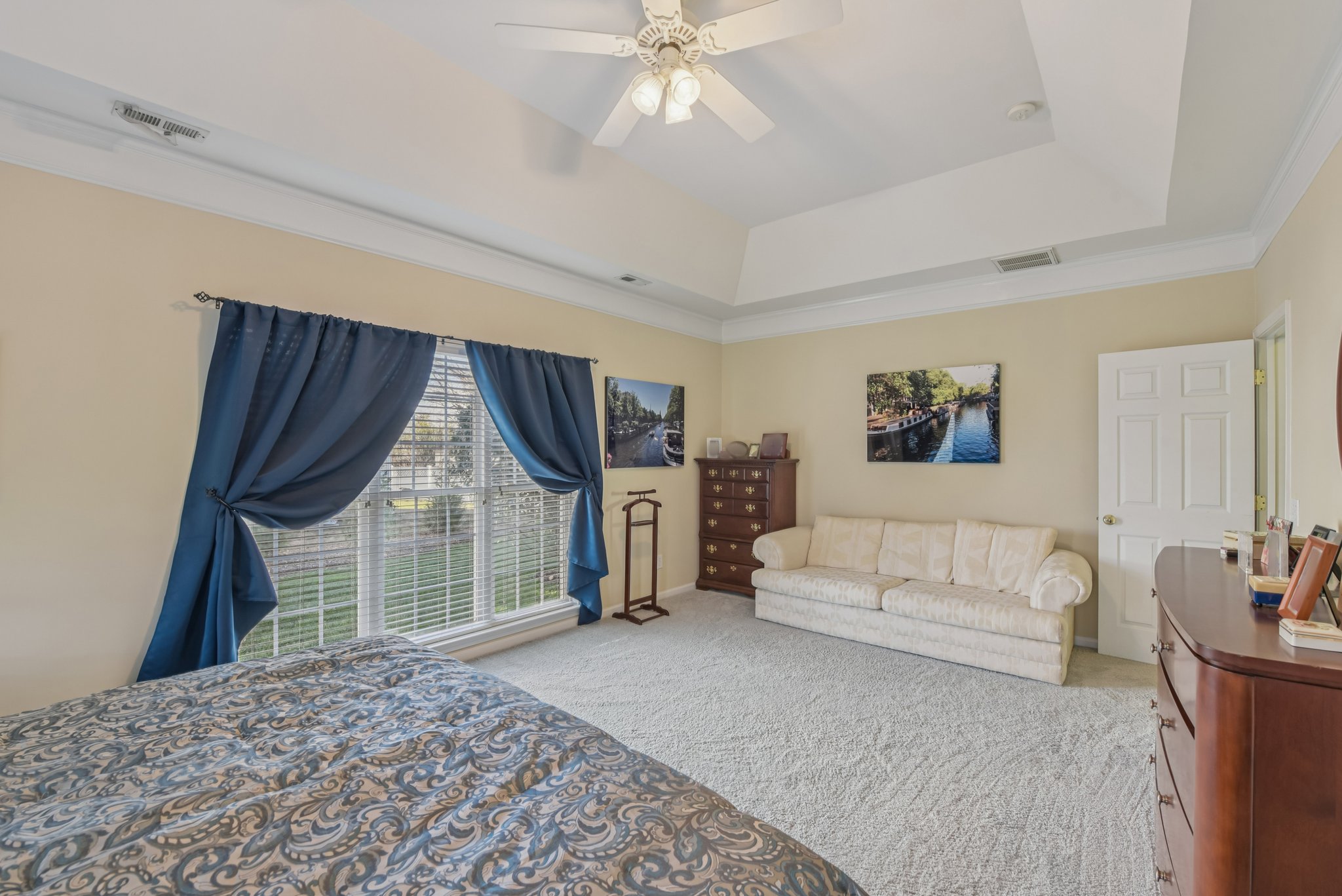 Derby Ln NW-S3012-021.jpg