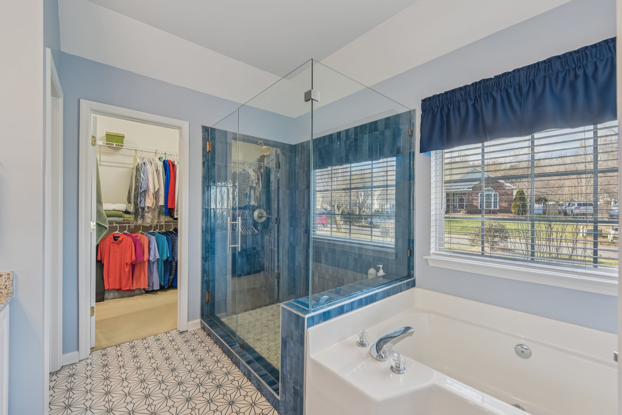 Derby Ln NW-S3012-023.jpg