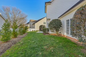 Derby Ln NW-S3012-038.jpg