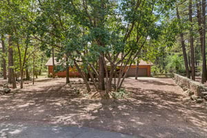 6573 Pinto Cir - 001.jpg