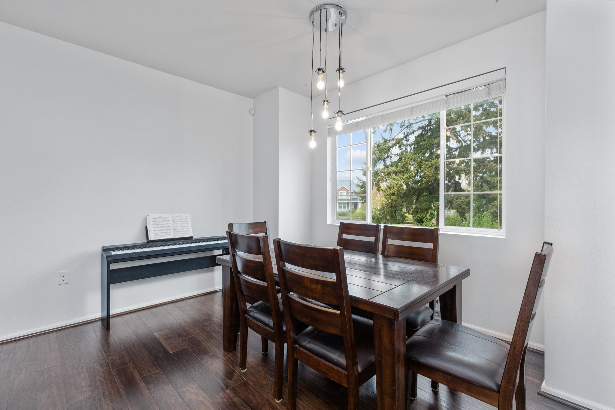 6576 High Point Dr SW, Seattle, WA 98126, USA Photo 15