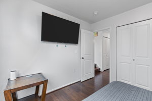 6576 High Point Dr SW, Seattle, WA 98126, USA Photo 24