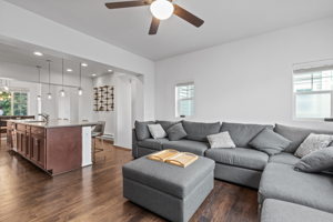 6576 High Point Dr SW, Seattle, WA 98126, USA Photo 4