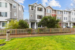 6576 High Point Dr SW, Seattle, WA 98126, USA Photo 0