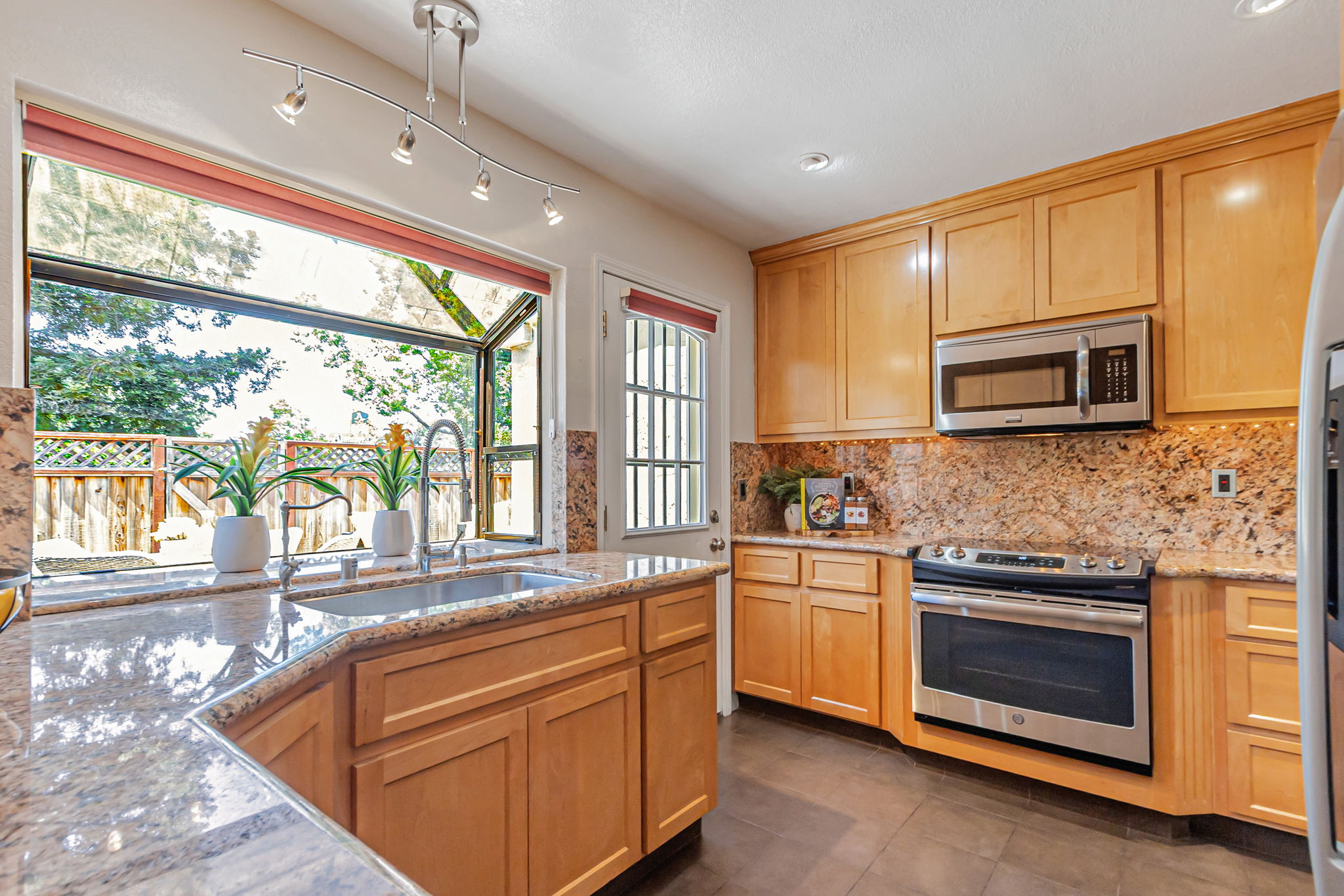 015_6579 Cooperage Ct