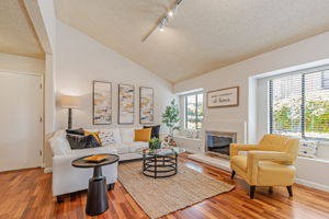 010_6579 Cooperage Ct
