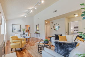 012_6579 Cooperage Ct
