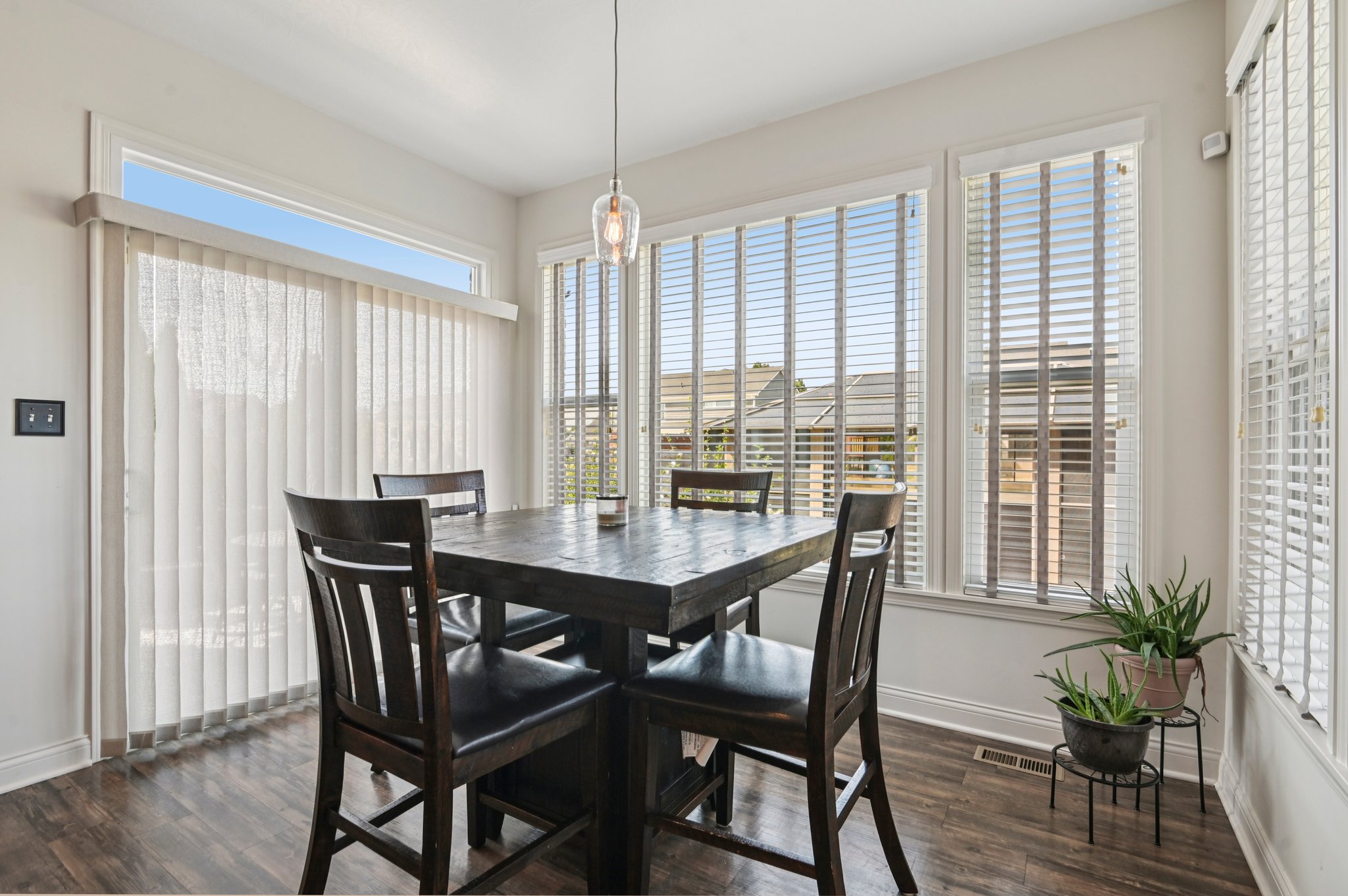 Keswick Dr-S3008-012.jpg