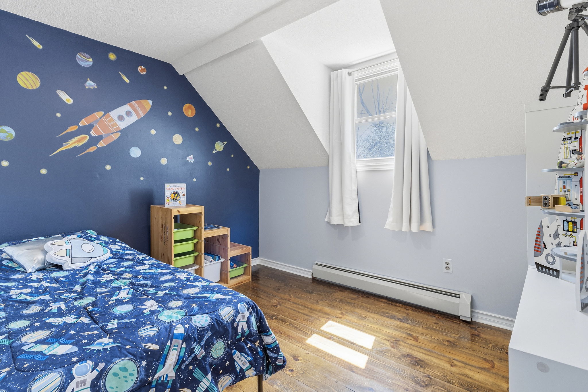  Photo 42