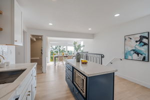 016_ 6583 Simson St