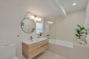 032_ 6583 Simson St