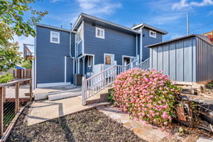 044_ 6583 Simson St