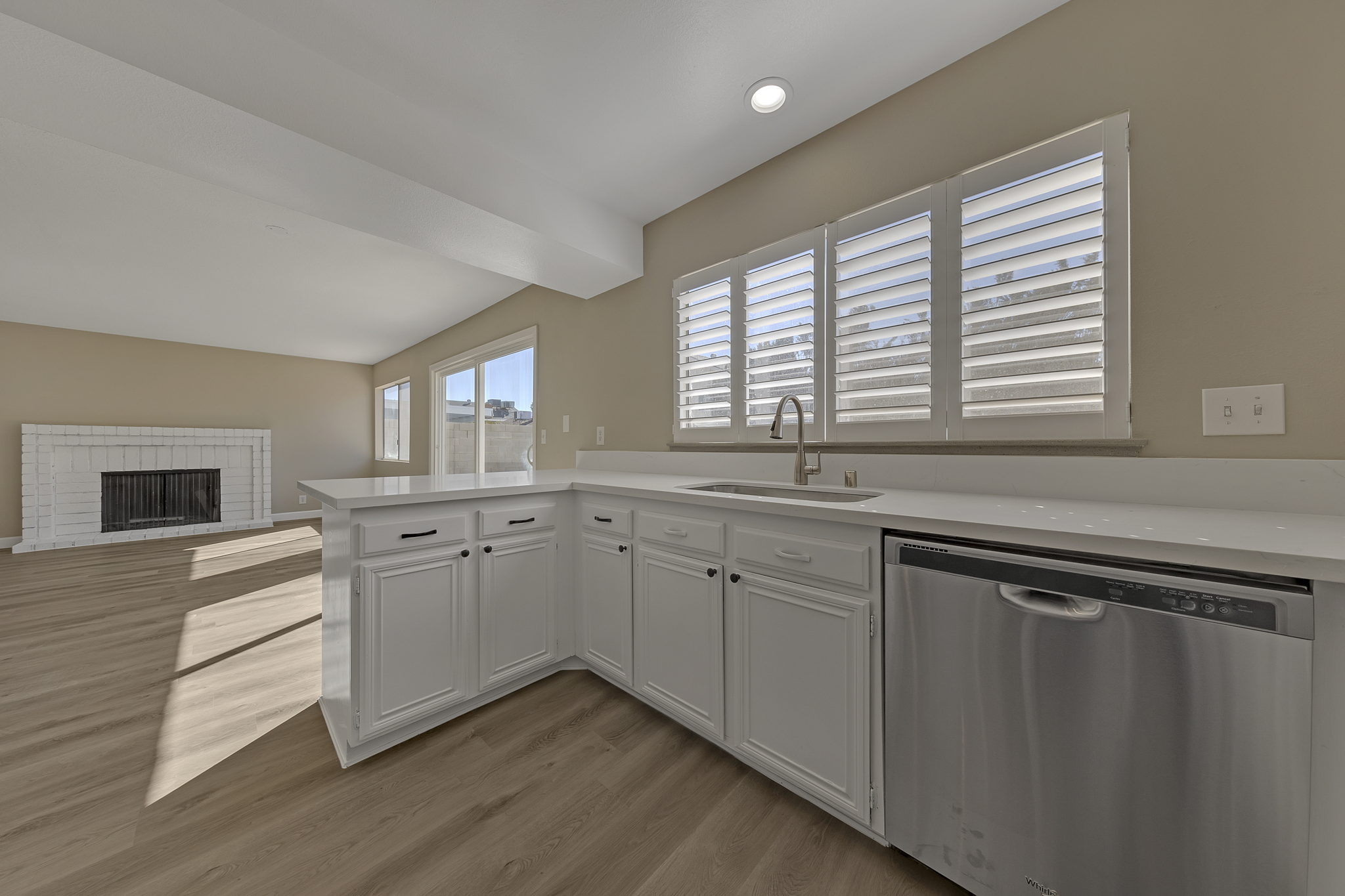 6585 Minton Ct, Las Vegas, NV 89103, USA Photo 19