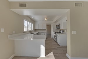 6585 Minton Ct, Las Vegas, NV 89103, USA Photo 11