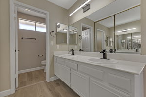 6585 Minton Ct, Las Vegas, NV 89103, USA Photo 21