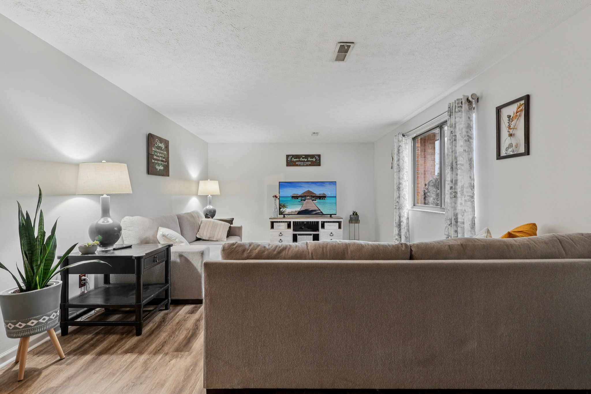 Hearne Rd-S1501-006.jpg