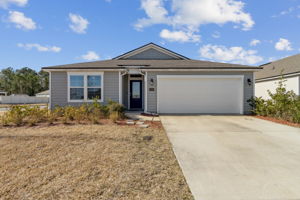 Welcome to 65860 Edgewater Dr