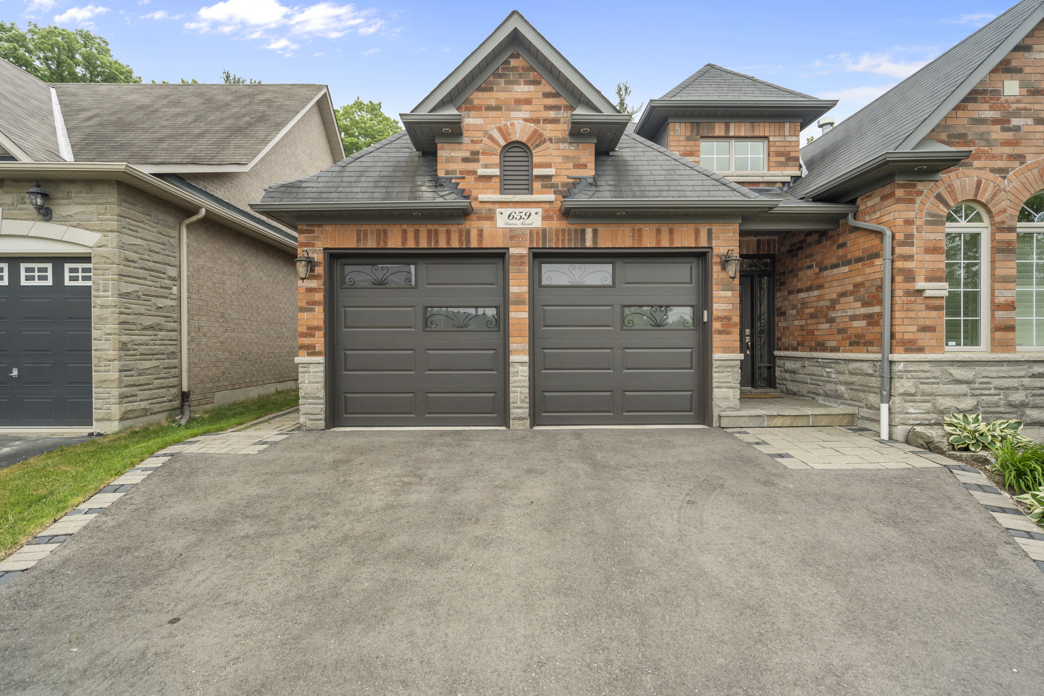 659 Davos Rd Vaughan, ON L4H 0Y3