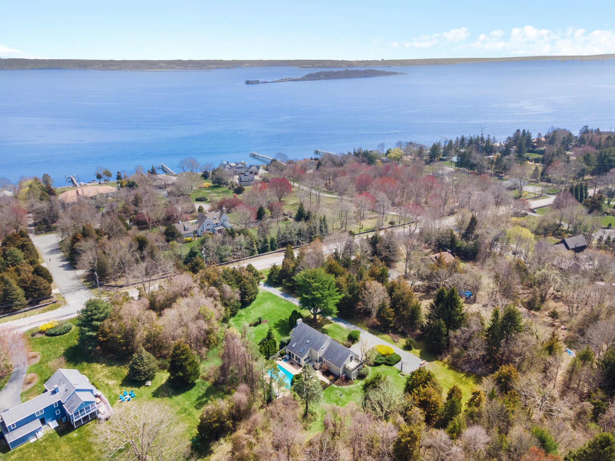 659 East Shore Rd, Jamestown, RI 02835 Michael David Commercial