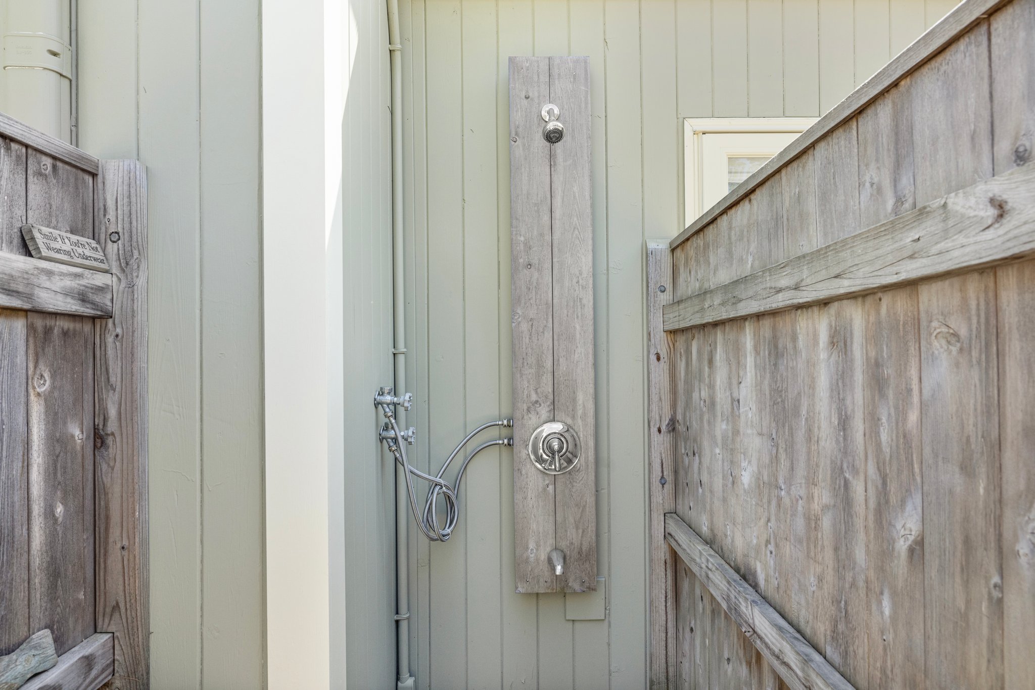 659 East Shore Rd, Jamestown, RI 02835 Michael David Commercial