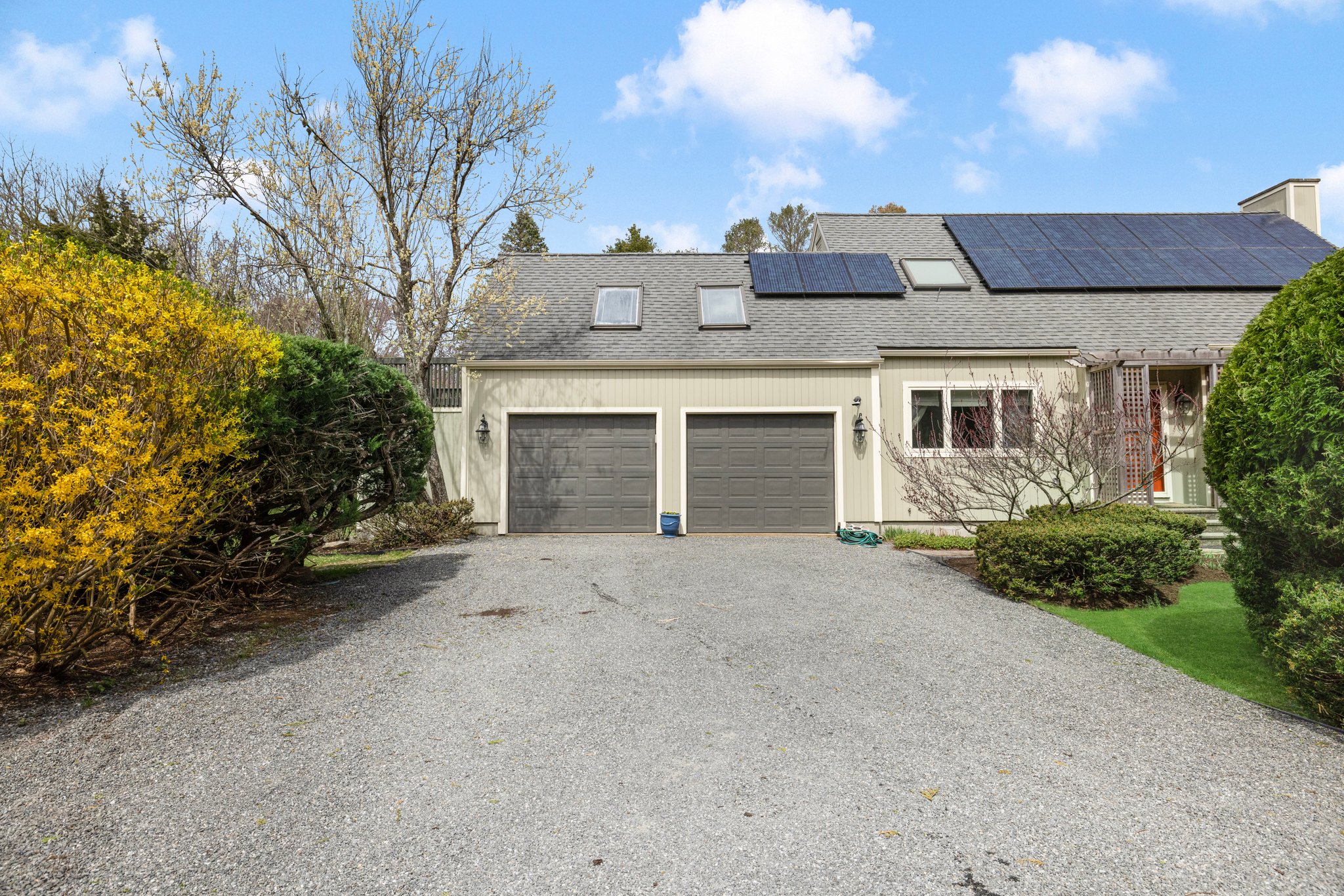 659 East Shore Rd, Jamestown, RI 02835 Michael David Commercial