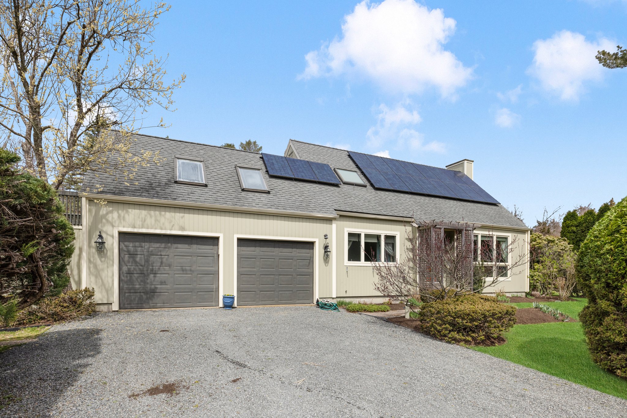 659 East Shore Rd, Jamestown, RI 02835 Michael David Commercial