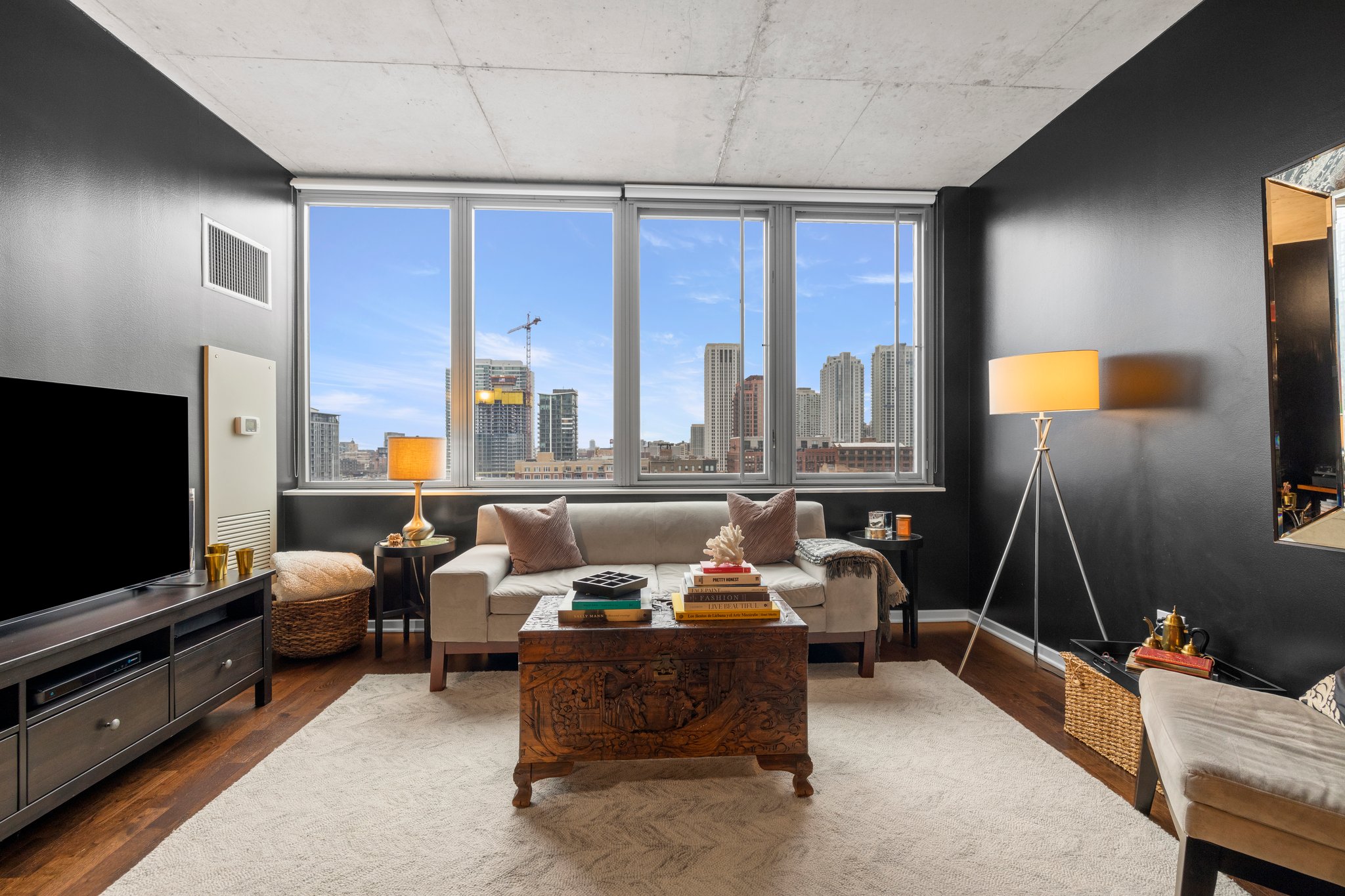 659 W Randolph St, Chicago, IL 60661, USA Photo 2