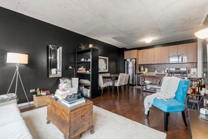 659 W Randolph St, Chicago, IL 60661, USA Photo 6