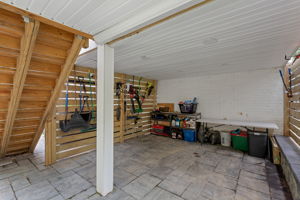  Photo 39