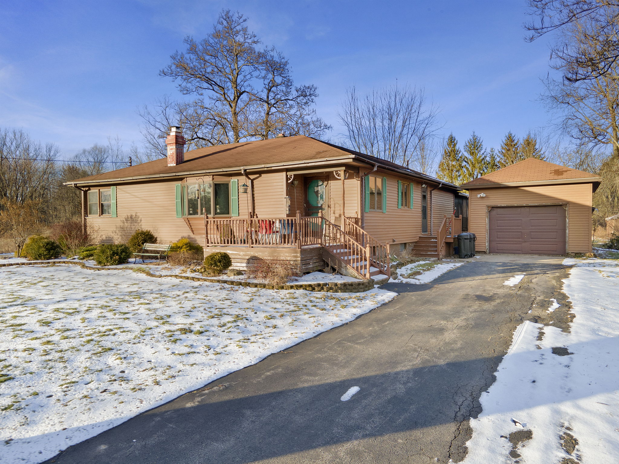 6595 Dix Rd, Rome, NY 13440 Ackerman Photography