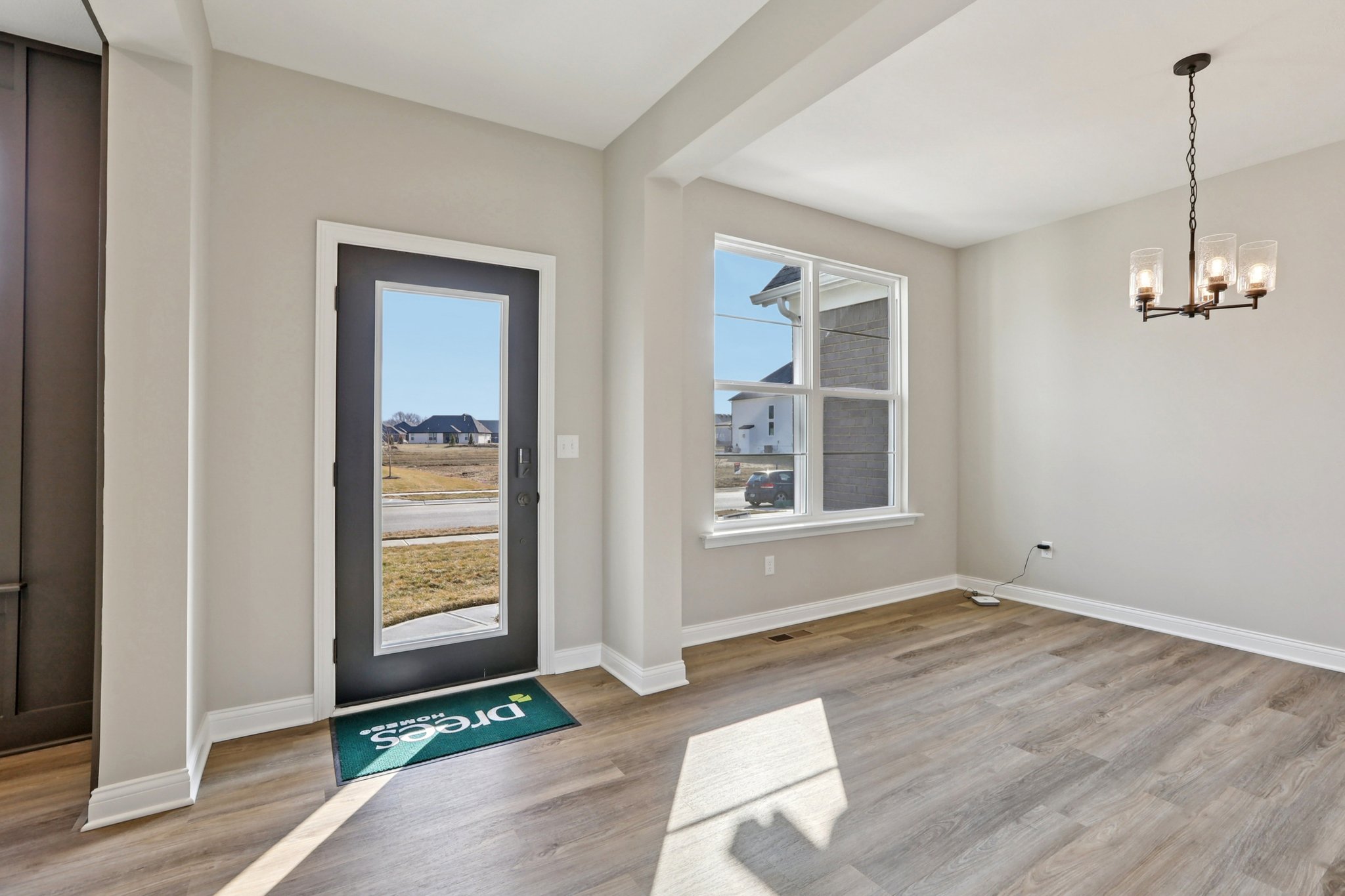 N Dogwood Dr-S2201-005.jpg