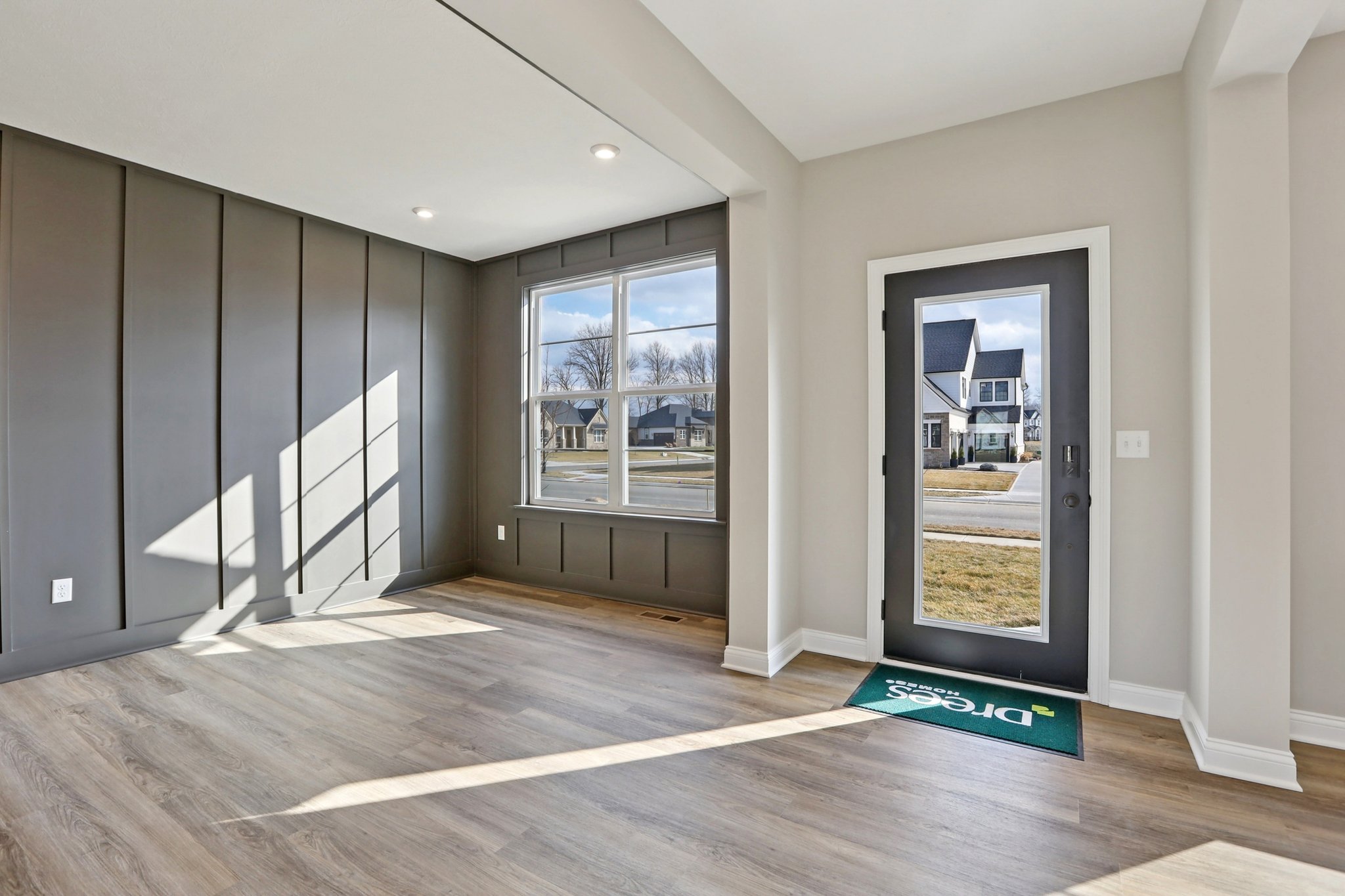 N Dogwood Dr-S2201-006.jpg