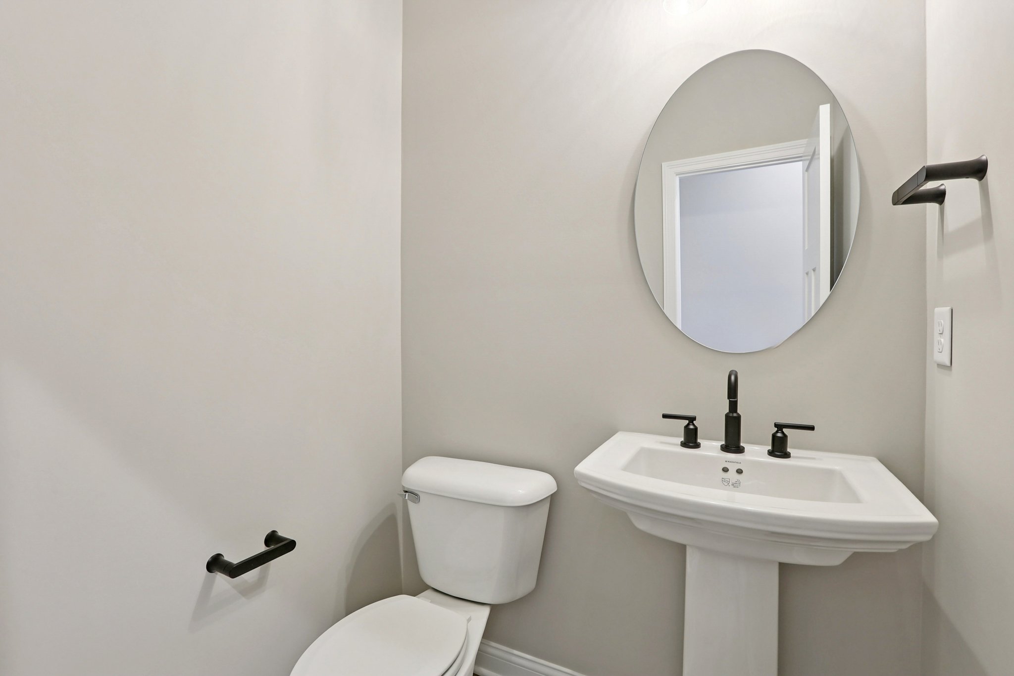 N Dogwood Dr-S2201-033.jpg