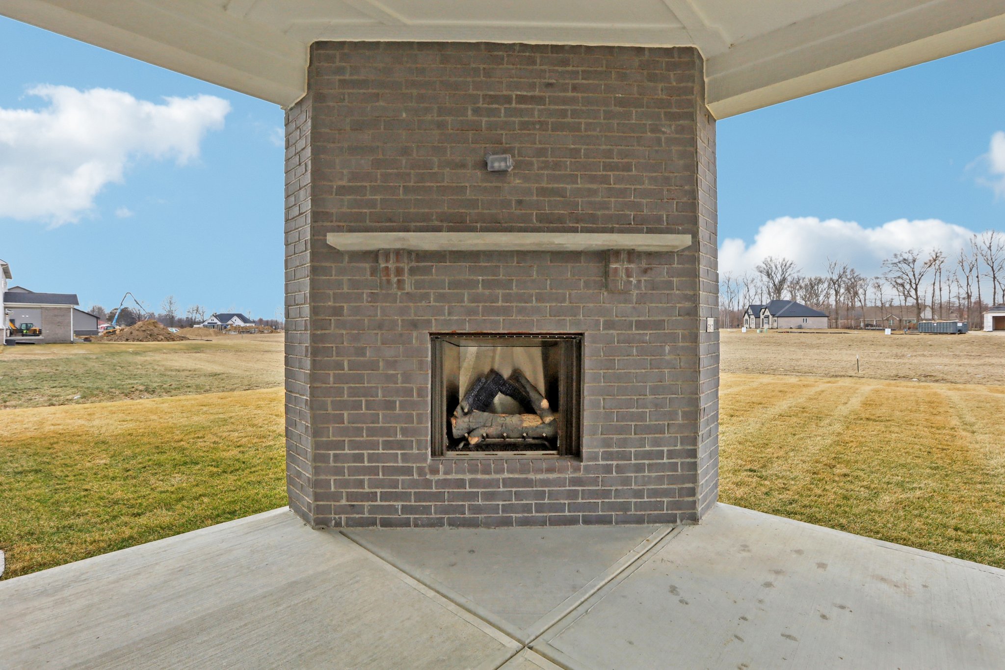 N Dogwood Dr-S2201-064.jpg