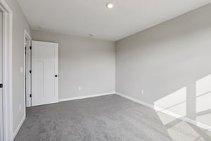 N Dogwood Dr-S2201-037.jpg