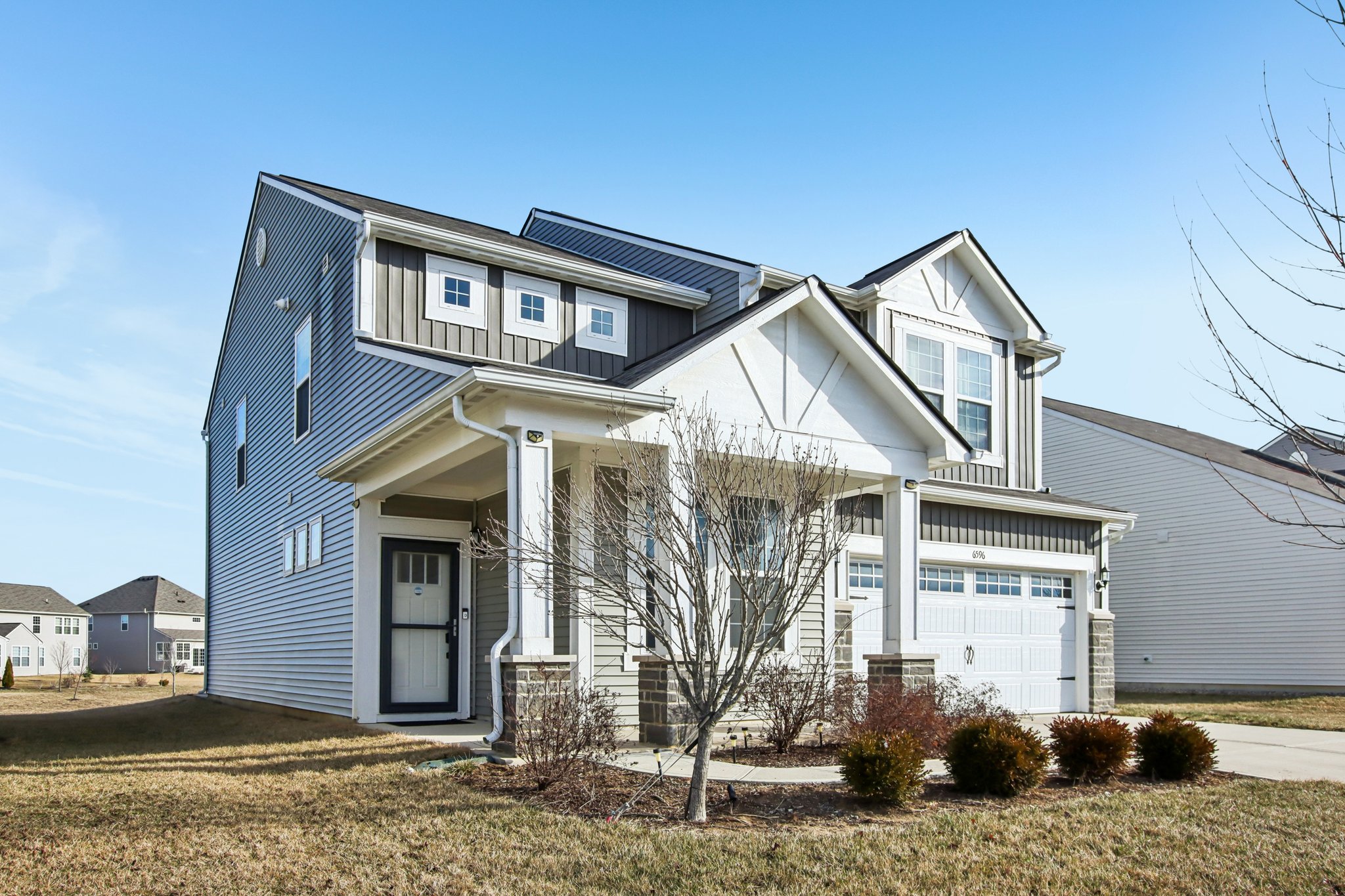 Overlander Ln-S0103-004.jpg