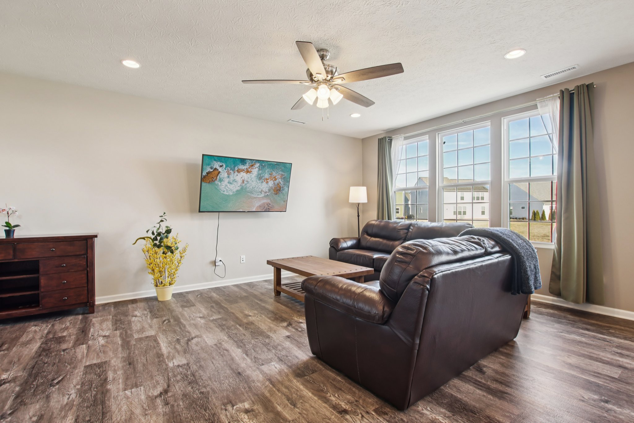 Overlander Ln-S0103-010.jpg