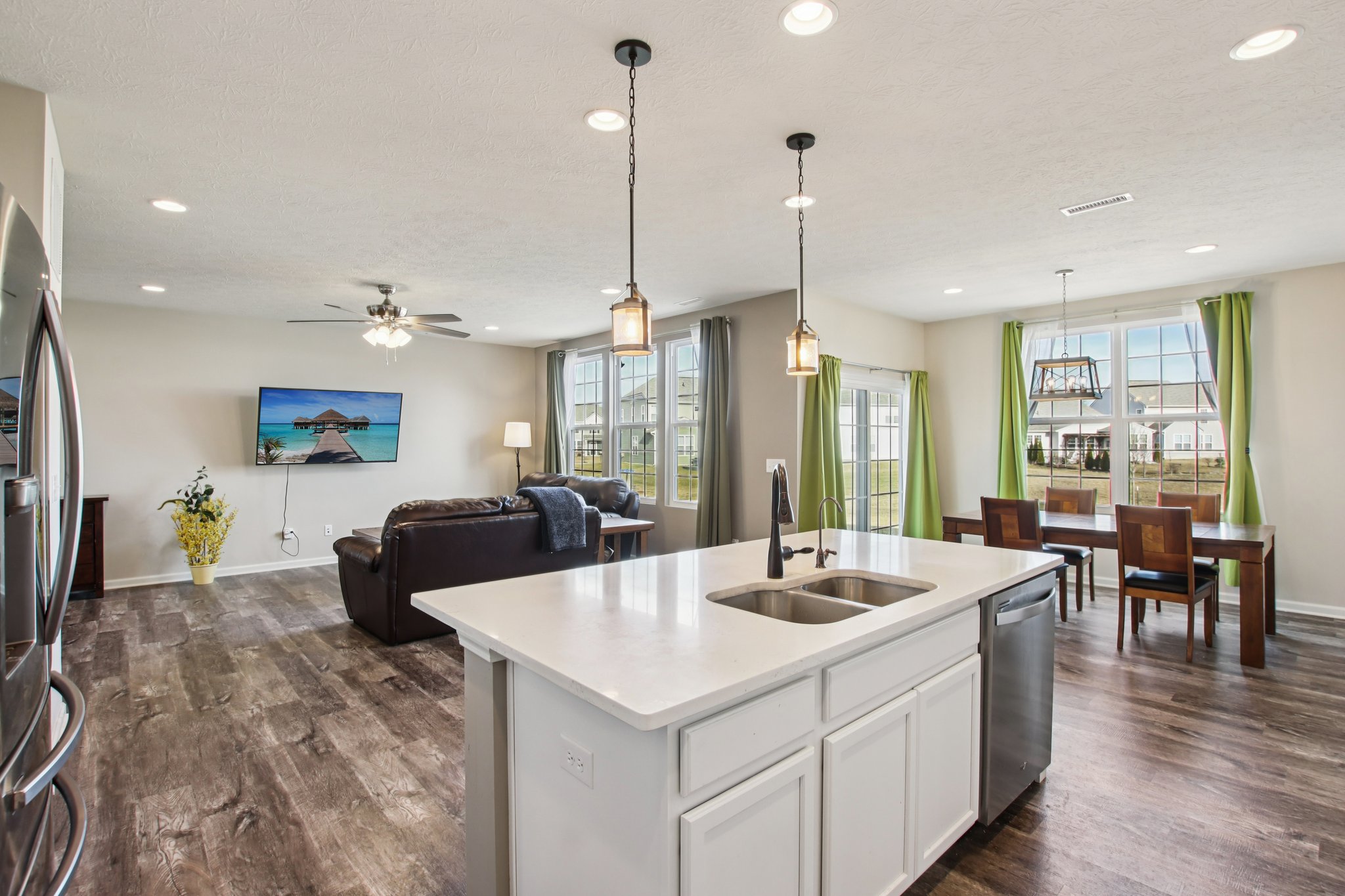 Overlander Ln-S0103-015.jpg