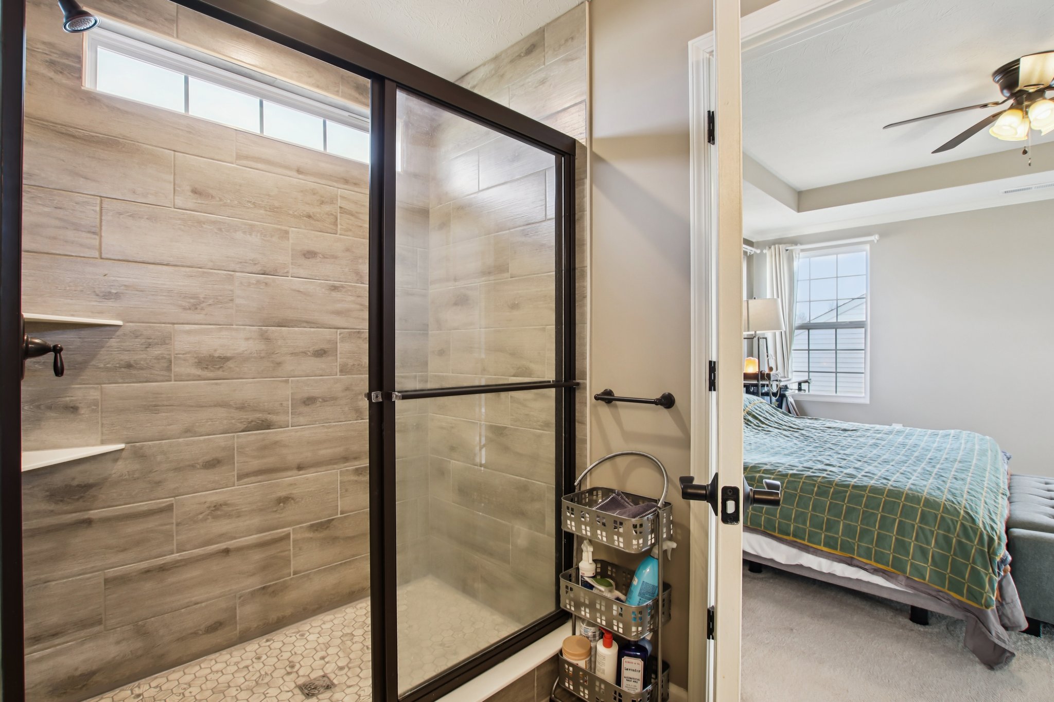 Overlander Ln-S0103-031.jpg