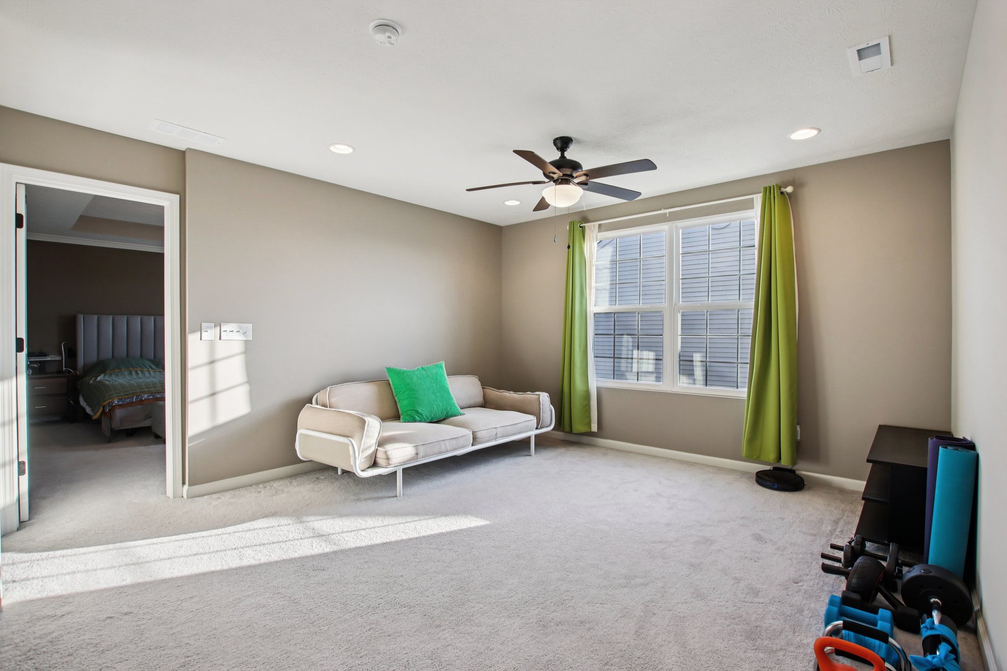 Overlander Ln-S0103-039.jpg