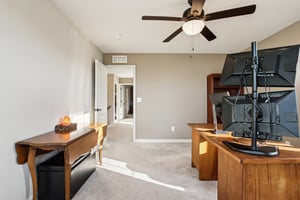 Overlander Ln-S0103-029.jpg